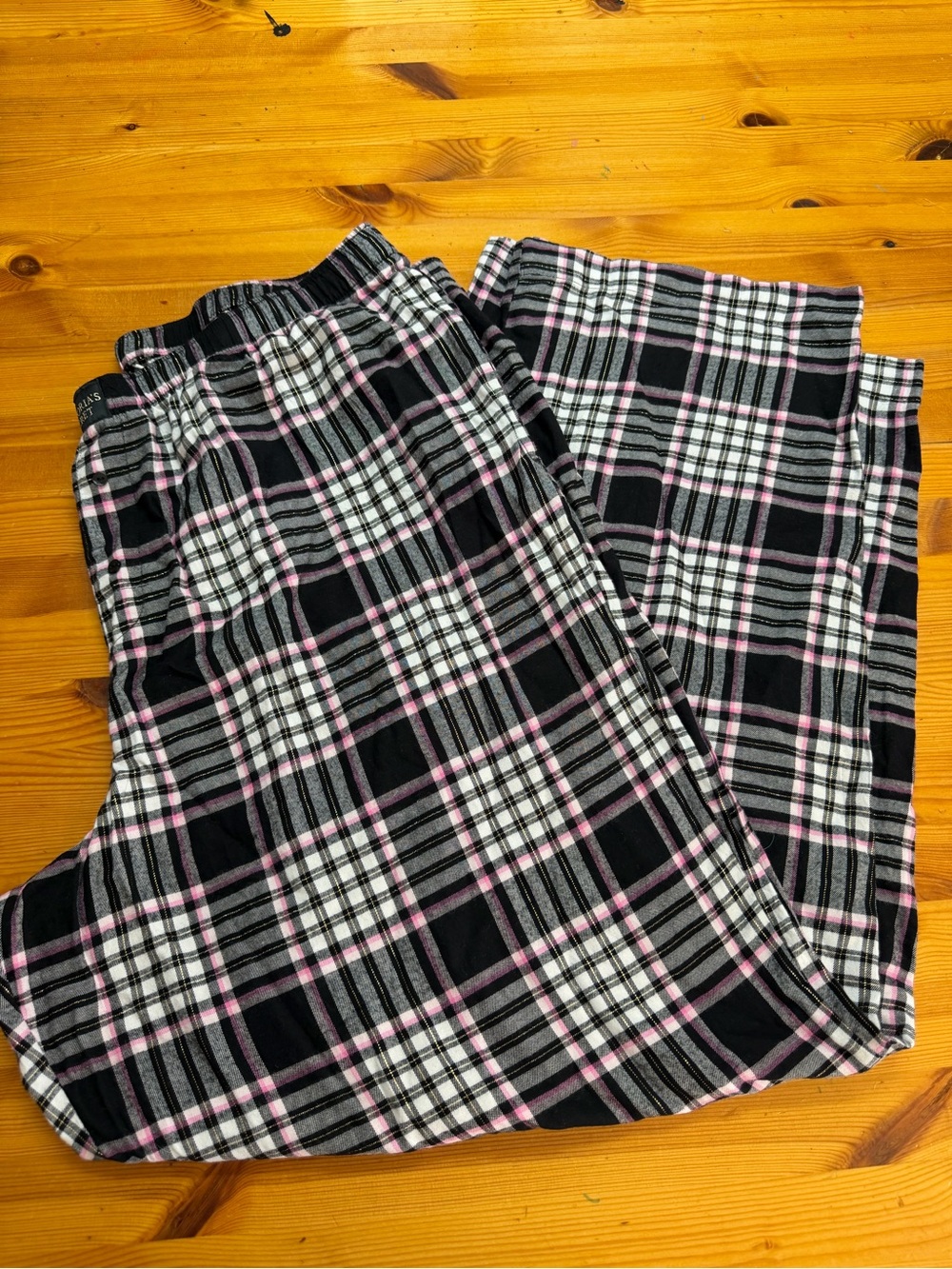 Victorias Secret Plaid Pajama Pants Pink White & Black Pattern Size XXL NWT